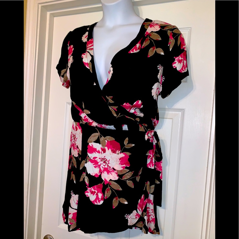 American Rag floral Romper NWT size large